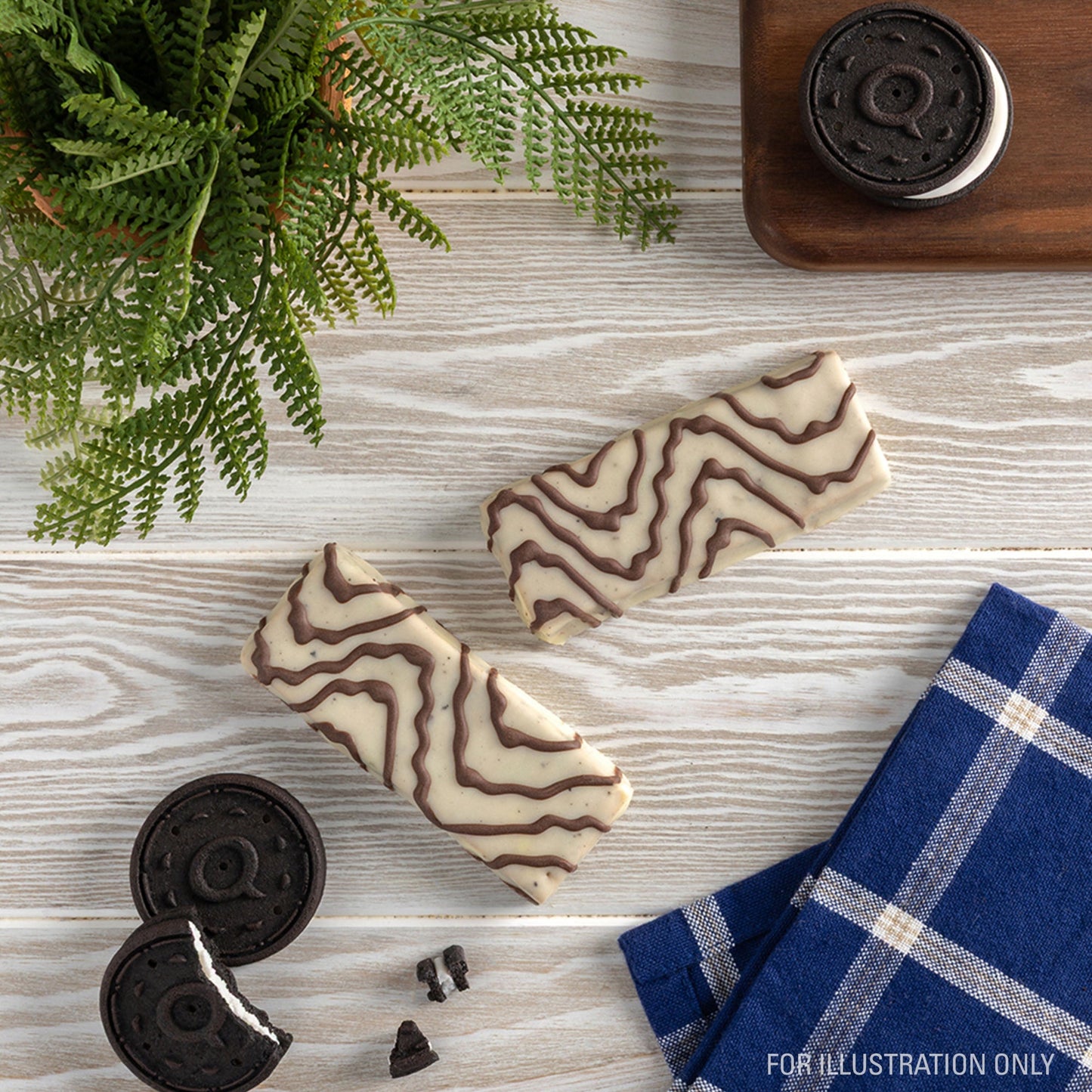 dipped-cookies-and-cream-protein-bars-j2 15807_QN_USA_ProteinBar_CAC_InterimAssetUpdate_Digital-Dipped-ProductCarouselSet_Tabletop2.jpg